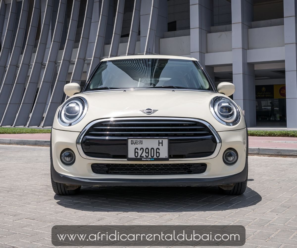 Mini Cooper S white 2020 H62906