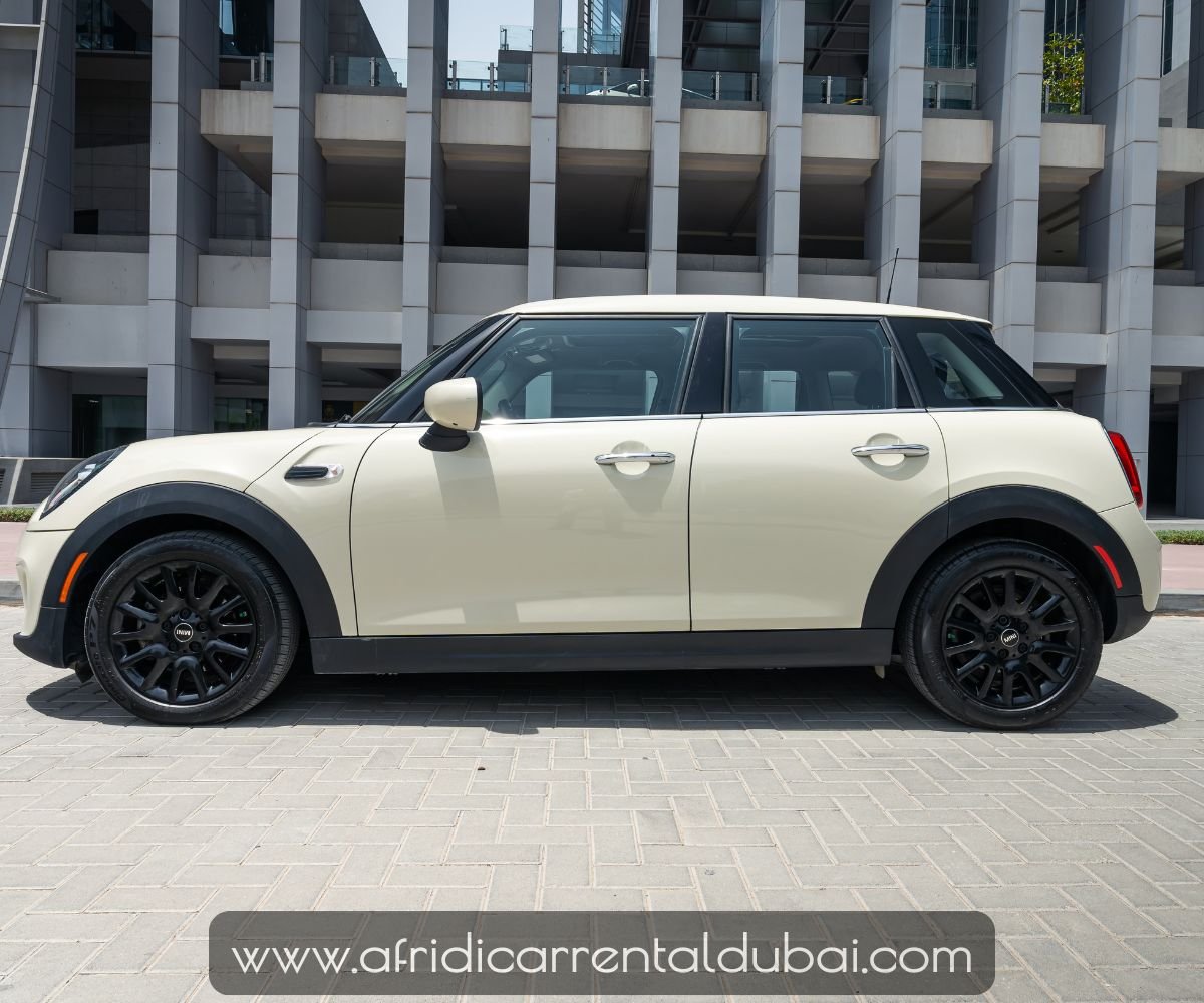 Mini Cooper S white 2020 H62906