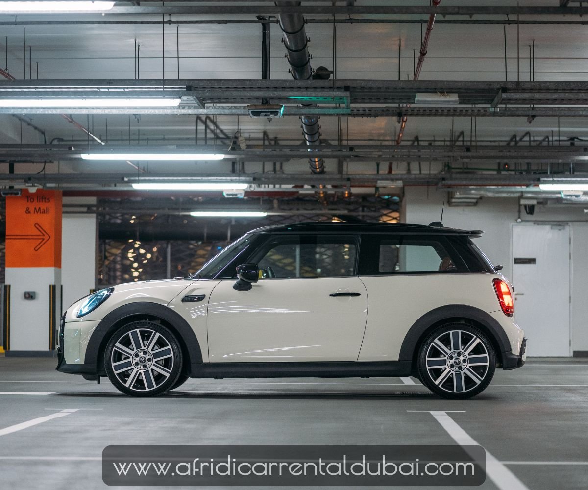 Mini Cooper S white 2023 M58634