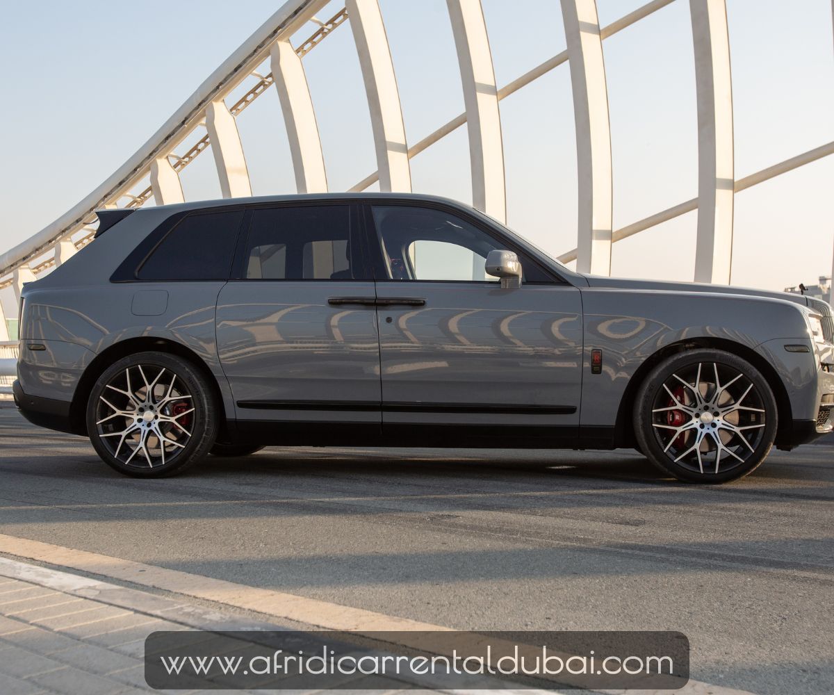 Cullinan BB  Mansory  Avant grey  2022    K83237