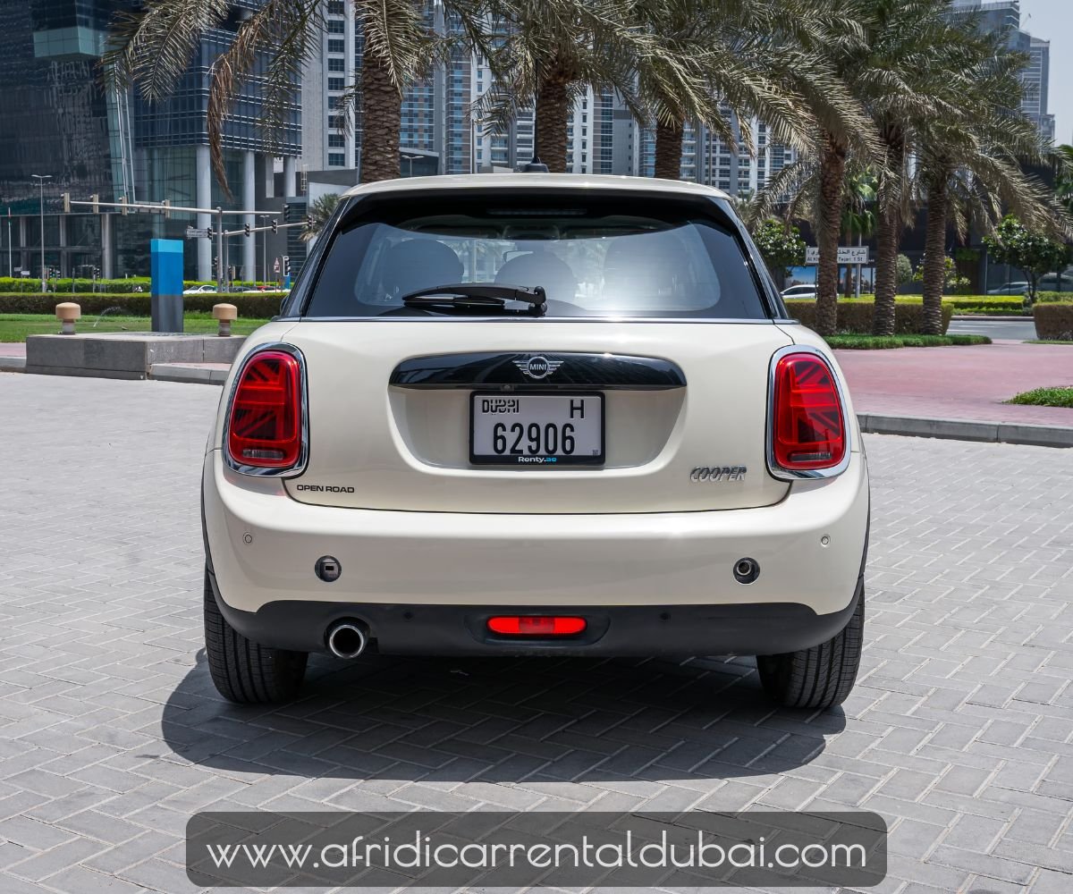 Mini Cooper S white 2020 H62906